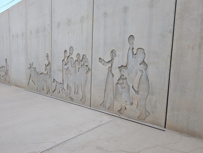 PXL_20251222_082939176