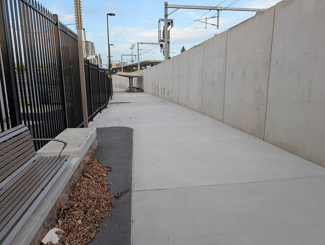 PXL_20251222_082843240