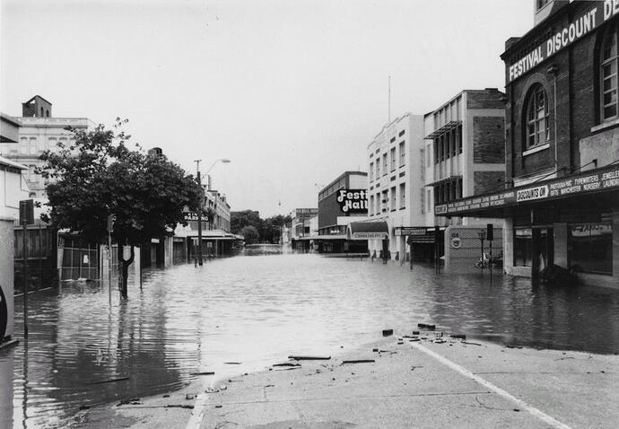 Albert Street looking towards Charlotte Street - 1974 Floods
