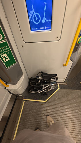 DJI_20251217220547_0883_D