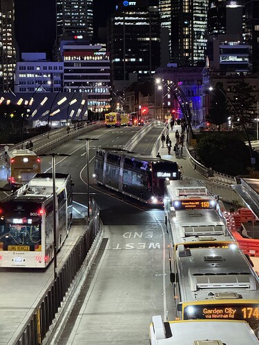 General queue length at Cultural Centre Busway Station General queue length at Cultural Centre Busway Station!|widthxheight